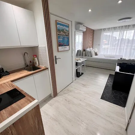 Suite Jacuzzi 2 Min De La Mer La Ciotat Exterior photo