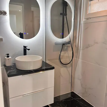 Suite Jacuzzi 2 Min De La Mer La Ciotat Exterior photo